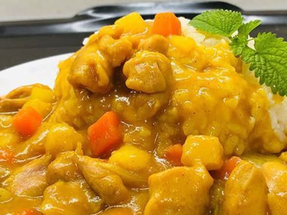A18. Curry Chicken with Potato咖喱鸡肉
